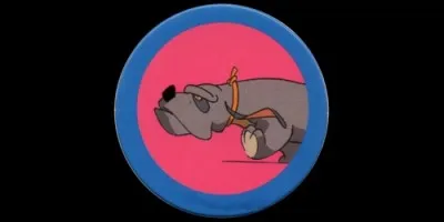 Qui a pour compagnon un chien Falstaff ?