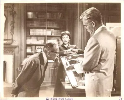 Florenz Ames est également apparu dans un célèbre film de science-fiction des années 50 qui avait pour titre...