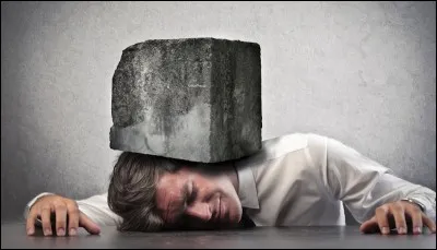 Quelle chanson fut élaborée avec Freddie Mercury, de Queen ?