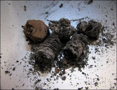 Dans quelle chanson David Bowie décrit-il Major Tom comme un junkie ?