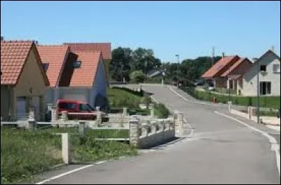 Petit village Doubien de 59 habitants, Vernois-lès-Belvoir se situe en région ...