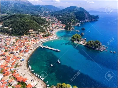 Savez-vous où se situe Le Pirée ?