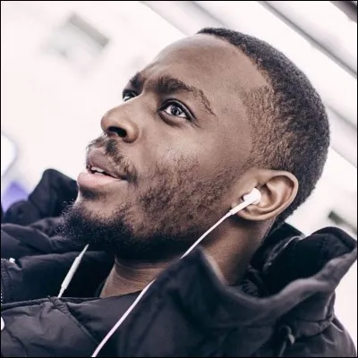 Avec qui a-t-il chanté "Tu ne la vois pas" ?