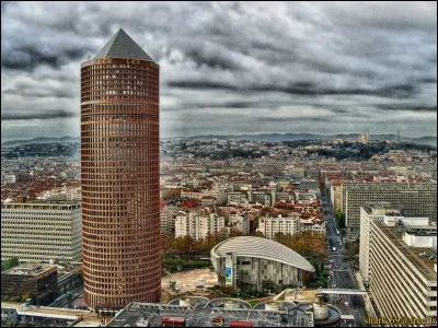 Connaissez-vous la tour "le crayon" à Lyon ?