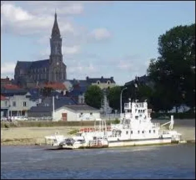 Je vous propose de partir à la découverte d'Indre. Ville de la métropole Nantaise, surnommée la "cité des trois îles", elle se situe dans le département ...