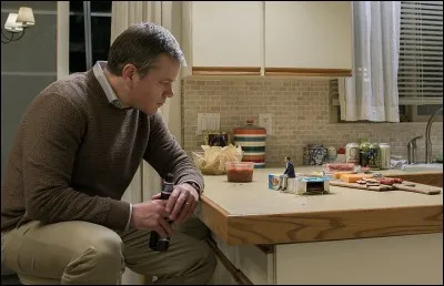 Ce film est sorti en 2018, avec Matt Damon dans le rôle principal. Son titre est "Downsizing", c'est à dire "rétrécir". Pour quel motif certains humains dans ce film acceptent-ils un processus de diminution extrême de taille (irréversible) ?