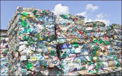 On trouve 900 000 morceaux de plastique par kilomètre carré en mer Méditerranée.