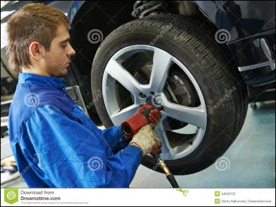 Dans quel art est connu ''Zeami'' ?