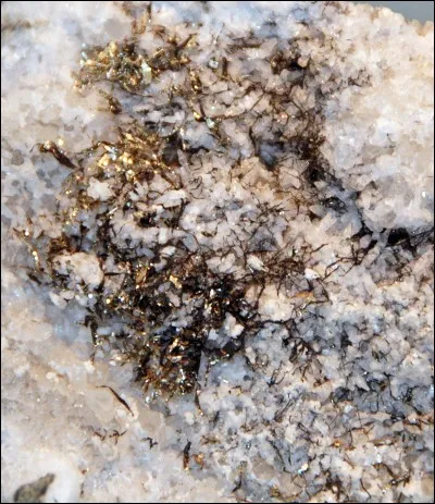 L'électrum est un alliage d'or et d'argent.