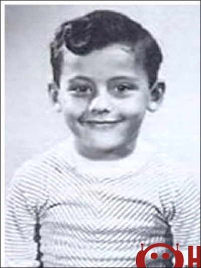 Qui est cet acteur français bien plus costaud aujourd'hui ?