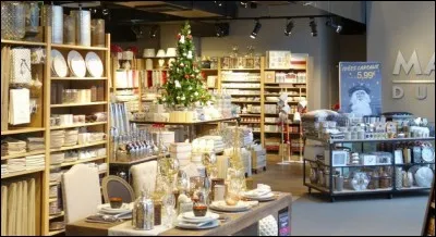 Quel est le nom de l'enseigne d'ameublement et décoration d'intérieur ?