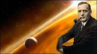 Septembre 1953 : Qu'a-t-on baptisé de son nom pour honorer la mémoire du grand astronome américain Edwin Hubble ?