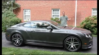 Quelle est la marque de cette voiture ?