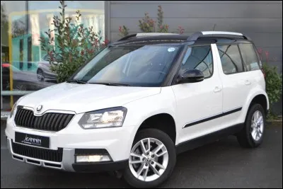 Si tu joues à ce quizz c'est sûrement que tu aimes les Skoda parce qu'il y en a encore.
Quelle est cette Skoda ?
