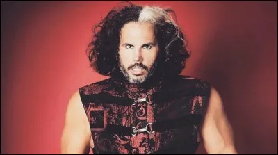 De qui Matt Hardy est-il le frère ?