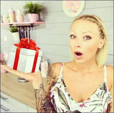 Quel est le projet que Roxane a achevé en 2017 ?