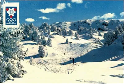 D'où puis-je bien vous envoyer cette très ancienne carte blanche ?