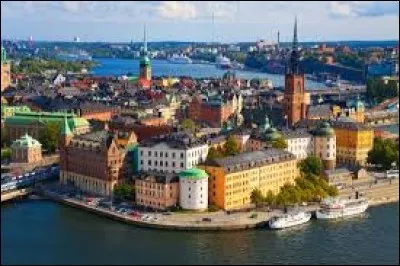 La capitale de ce pays est Stockholm.