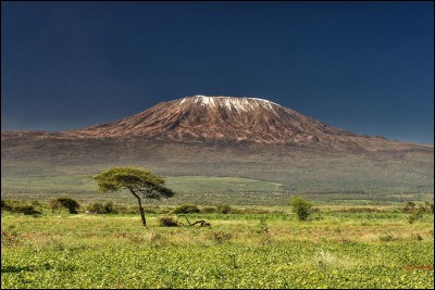 Quelle est l'altitude du Kilimandjaro ?