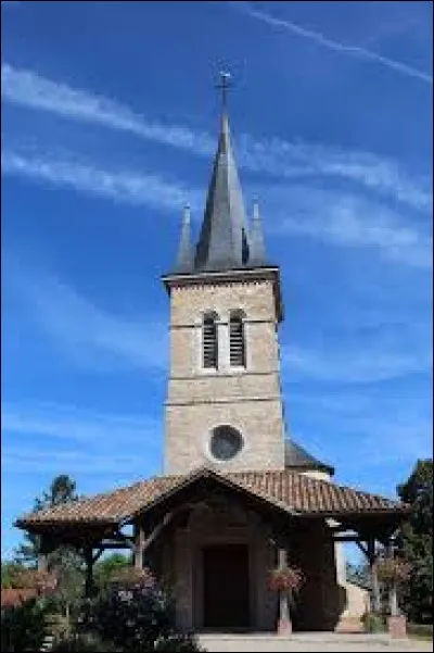 Nous sommes dans l'Ain, devant l'église Saint-Pierre-et-Saint-Clair de Vandeins. Nous nous trouvons en région ...