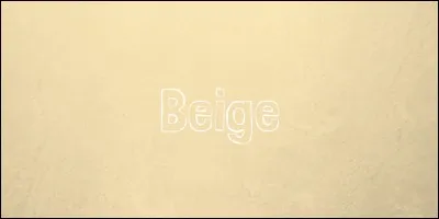 L'anti-cerne s'applique-t-il avant ou après le fond de teint ?