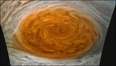 Sur quelle planète et depuis combien de temps frappe un très fort ouragan ?