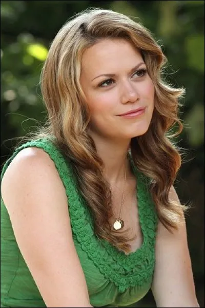 Quelle actrice interprète son rôle ?