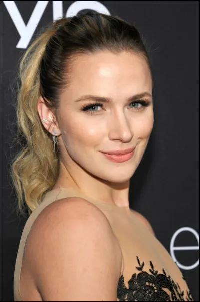 Dans quelle(s) série(s) Shantel Vansanten a-t-elle joué ?