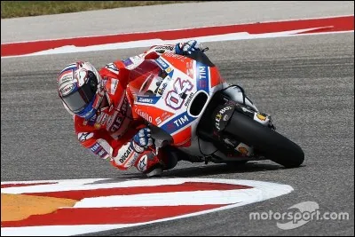 Quel est le motard avec le numéro 4 ?