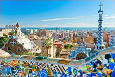 Laquelle de ces villes ne se trouve pas en Espagne ?