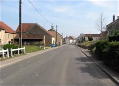 La Neuvelle-lès-Scey, en Haute-Saône, est un village situé en région ...