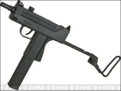 Dans le chargeur du MAC 11, les billes doivent &ecirc;tre...