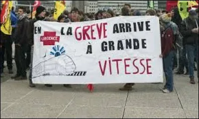 Les ministres français s'enfermaient sur leurs gros dossiers et ils ont été très étonné quand les chemineaux leur ont poussés le train de Bâle.