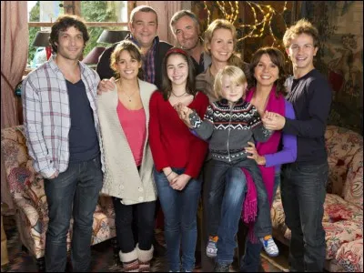 Comment Clem découvre que Julien la trompe ?