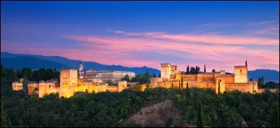 C'est un monument emblématique de la richesse artistique du pays.