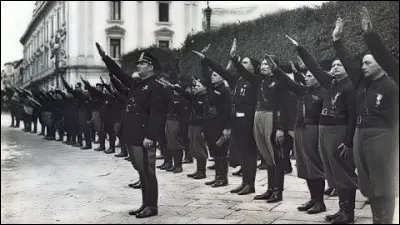 Le pays a connu une longue période de dictature au XXe siècle.