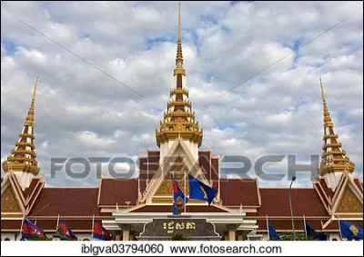 La Chambre basse du Parlement du Cambodge compte 123 élus qui siègent à Phnom Penh. Il faut aussi tenir compte que ce pays est aussi gouverné par un roi qui s'accorde avec le Premier Ministre.