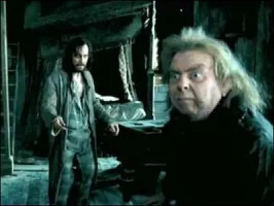 Mais le véritable traître est :