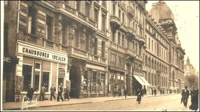 Comment la ville est-elle dans un de ses romans ?
