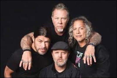 Metallica ouvre le bal avec ''Nothing Else Matters'' . Comme ce groupe est originaire de Californie, vous n'aurez aucun mal à trouver dans quelle ville il a vu le jour.