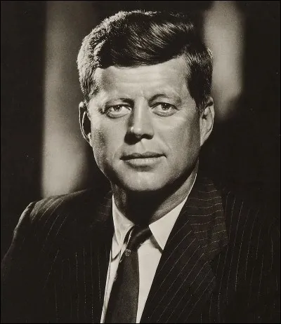 En 1963, à quelle date John F. Kennedy a-t-il été assassiné à Dallas ?