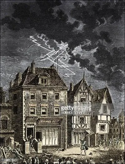 Un paratonnerre sert à attirer la foudre.