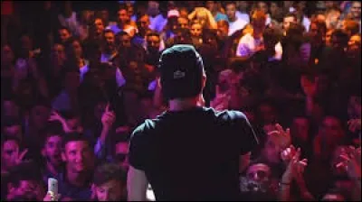 Quel âge a-t-il ? (avril 2018)