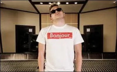 Que signifie son dernier album "XEU" ?