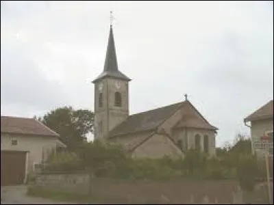 Voici l'église Saint-Étienne de Maizey. Village de Lorraine, dans l'arrondissement de Commercy, il se situe dans le département ...