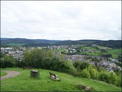 François Mitterrand, Président de la République de 1981 à 1995 a, lui aussi, été de 1959 à 1981, maire d'une ville : laquelle ?