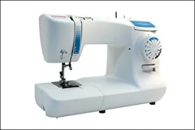 Quel constructeur de voitures commercialise également cette machine à coudre ?