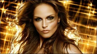 Dans quel milieu évolue la célèbre Sophie Edelstein ?