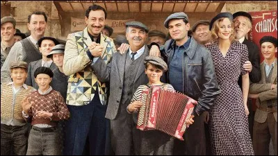 Dans quel film Gérard Jugnot, Clovis Cornillac et Kad Merad font-ils revivre une salle de music-hall ?