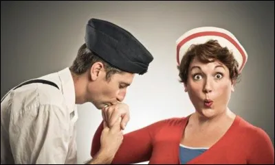 Je ______ sa main avec délicatesse.